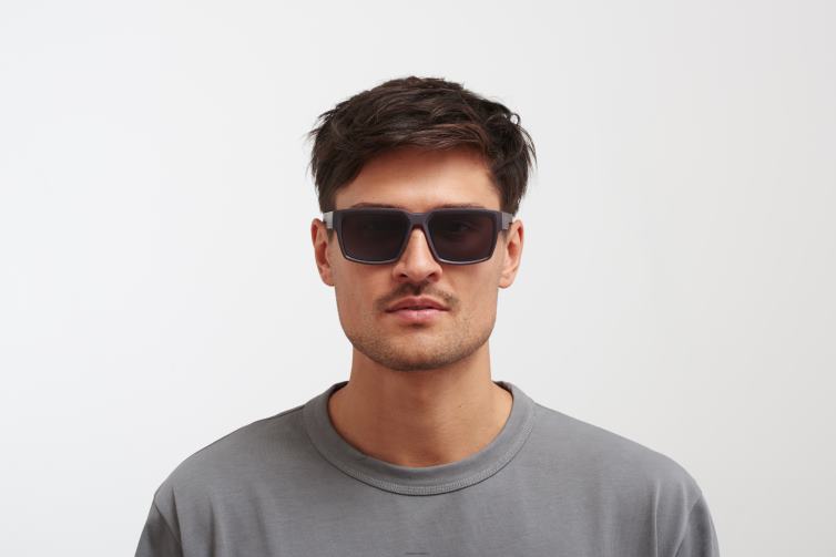 MYKITA Moschus Mylon-Sonnenbrille Rahmen: MD35 Schiefergrau | Gläser: Cool Grey Solid J6D22151