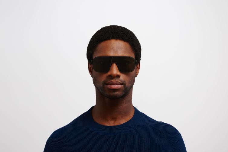 MYKITA studio12.2 Studio-Sonnenbrille Rahmen: schwarz | Gläser: dunkelgrau einfarbig J6D2239